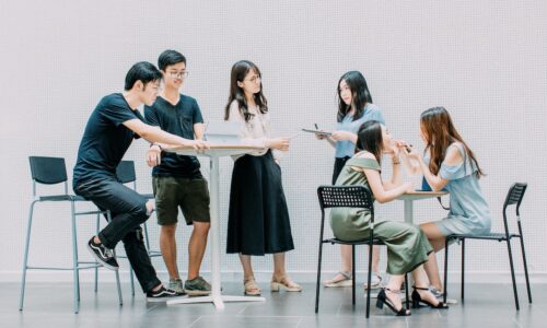 Ghidul complet pentru a-ți îmbunătăți abilitățile de comunicare interpersonală