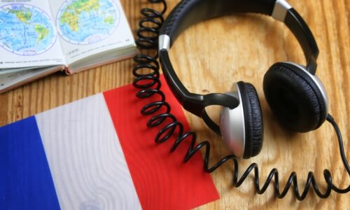 Cursuri de limba franceză pentru seniori – iată cum îți poate schimba viața!