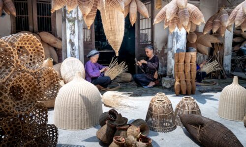 Mersul Vremurilor: Dispariția meseriilor tradiționale și apariția noilor artizani